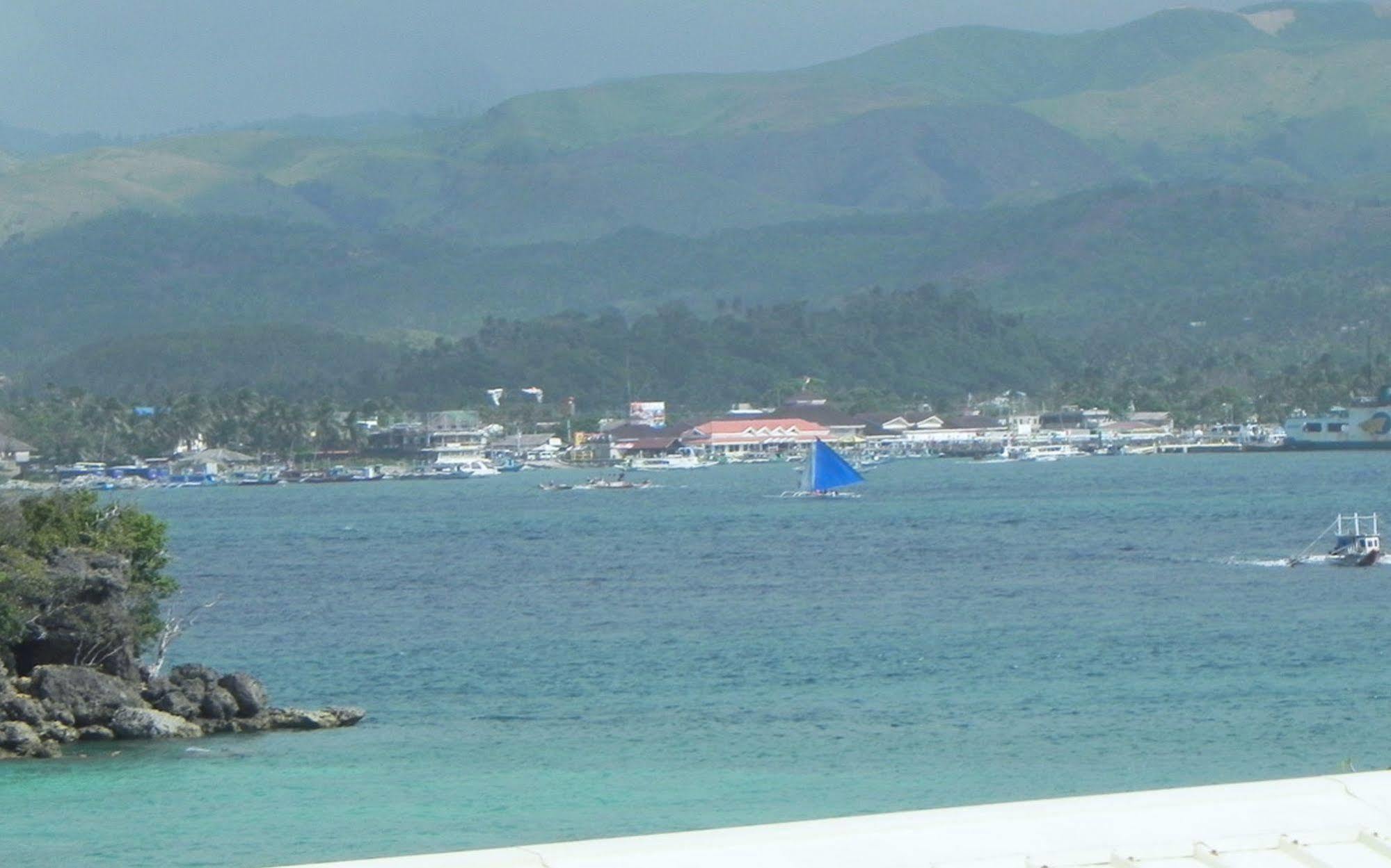 Boracay Actopia Resort Buitenkant foto